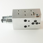 Гидрозамок